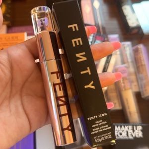 Lipstick Fenty beauty
